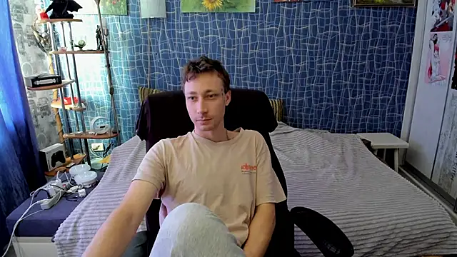 CuteBoy228 online show from March 23, 9:35 am