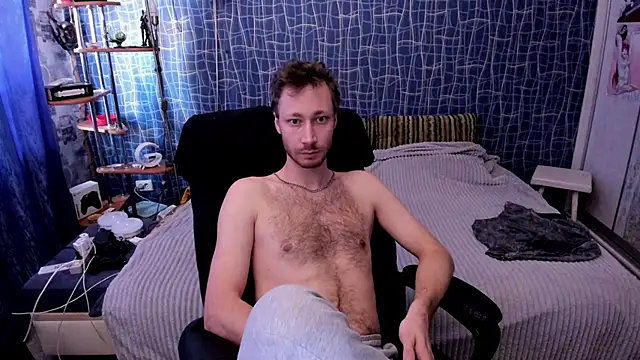 Snapshot of CuteBoy228 chatting on March 31, 2:17 pm CuteBoy228 online show from March 31, 2:17 pm