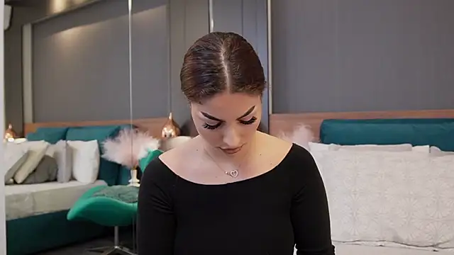 EmilyTrix online show from September 30, 5:01 am