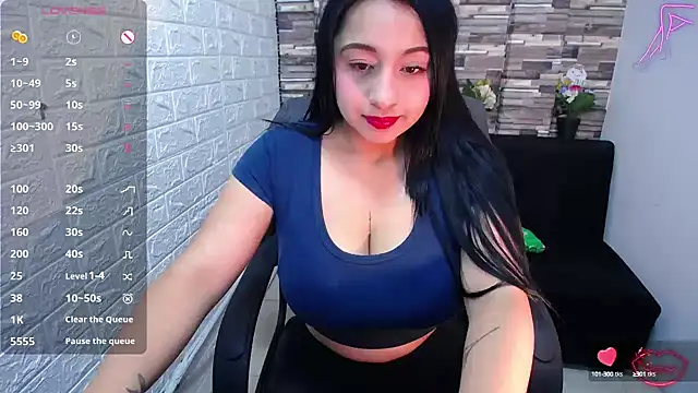 isabelsaenzxx online show from September 14, 12:37 pm