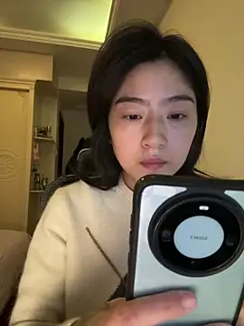 Olivia-l online show from December 3, 11:52 am