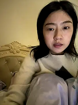 Olivia-l online show from December 4, 2:15 pm