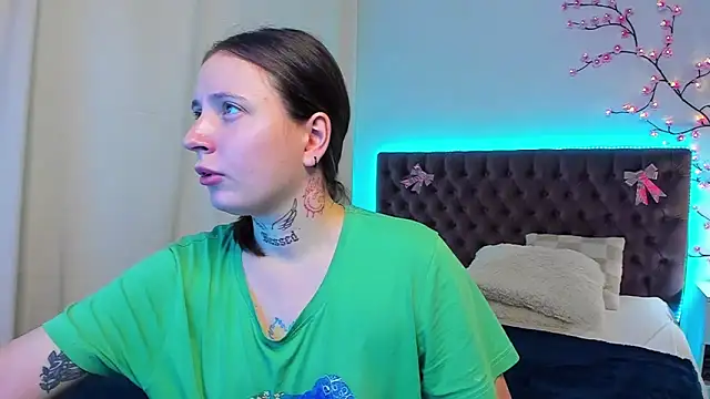 LilaVame online show from October 8, 1:42 pm