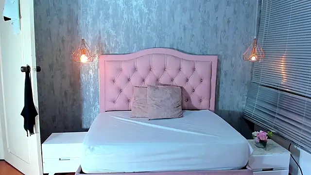 lissa jhonsoon online show from March 14, 12:54 pm