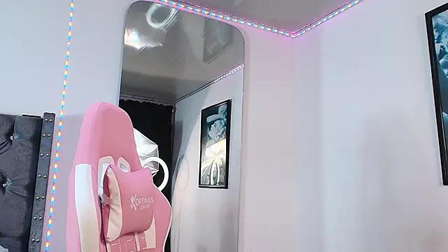 GraceWallace  online show from November 22, 11:04 pm