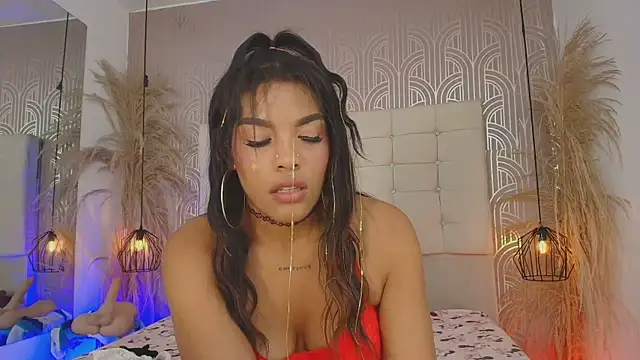 Snapshot of LexieBloom chatting on February 16, 3:46 am LexieBloom online show from February 16, 3:46 am