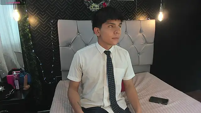 Thiago Kozak online show from November 25, 12:38 pm