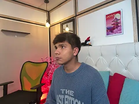 Snapshot of Thiago_Kozak chatting on April 23, 1:13 pm Thiago Kozak online show from April 23, 1:13 pm