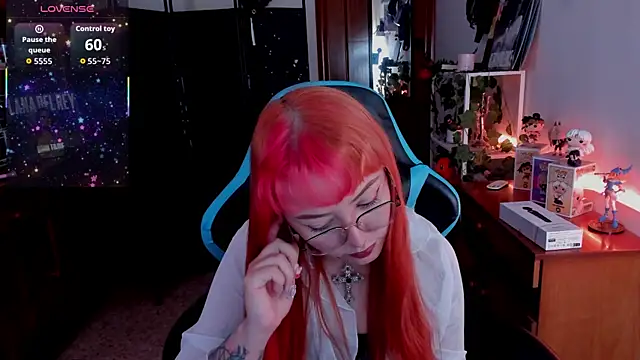 Makii 33 online show from December 20, 1:12 am