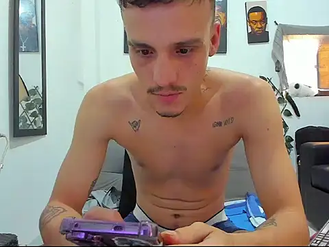 Latins Boss online show from July 30, 4:28 pm
