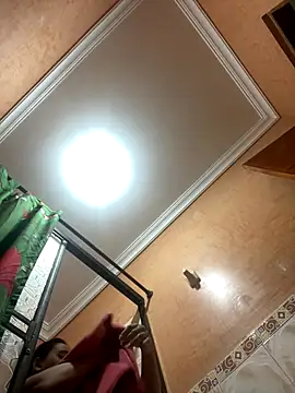 effie castroo online show from December 14, 7:18 pm