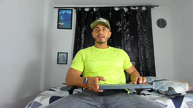 magnusclark online show from November 23, 2:00 am