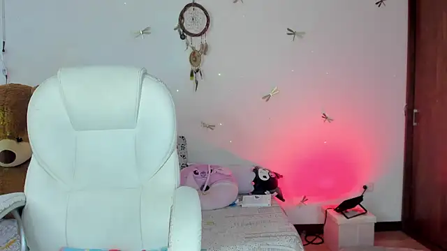 princessluna 19 online show from September 27, 9:09 pm