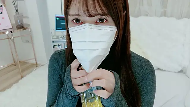 Snapshot of genmai_chan chatting on March 13, 9:49 am genmai chan online show from March 13, 9:49 am