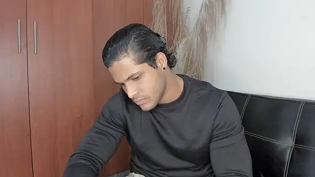 Snapshot of Evansdark1 chatting on October 17, 1:09 am Evansdark1 online show from October 17, 1:09 am