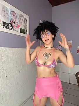 CamillyBlum online show from October 20, 5:13 pm