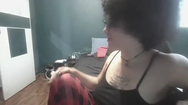 CamillyBlum online show from March 20, 4:23 pm