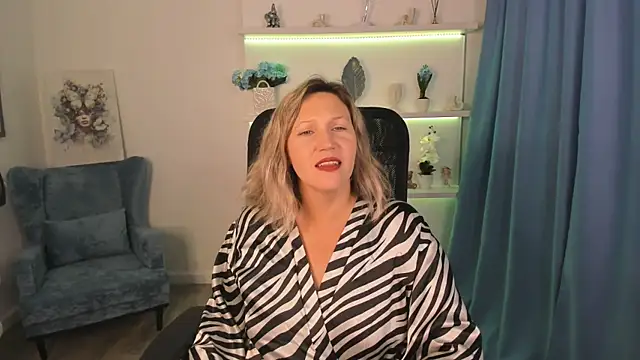 NinaStarle online show from September 20, 5:08 am