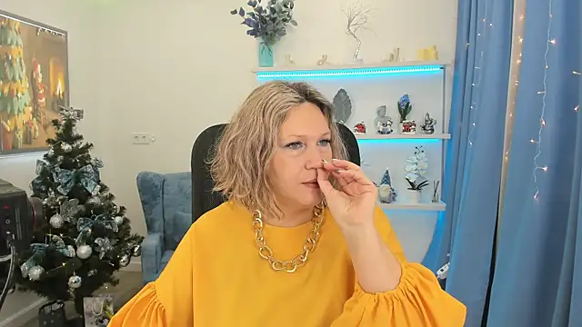 NinaStarle online show from December 17, 4:18 am