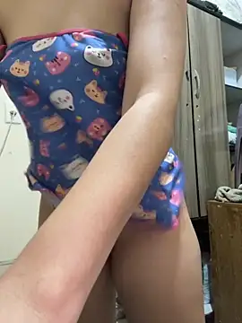 Snapshot of indracatfun chatting on April 5, 12:13 pm indracatfun online show from April 5, 12:13 pm