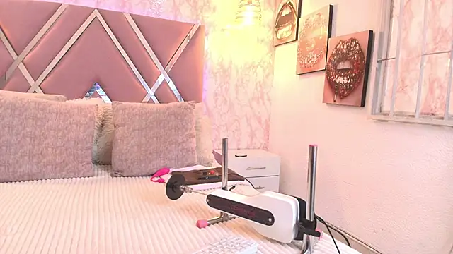 Snapshot of Aliice1_ chatting on September 23, 6:11 pm Aliice1 online show from September 23, 6:11 pm