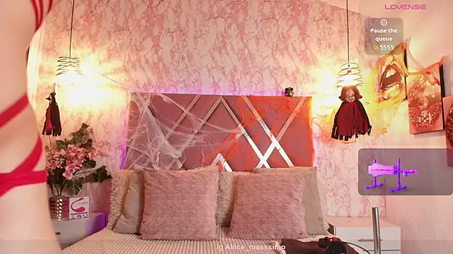 Snapshot of Aliice1_ chatting on October 30, 7:47 pm Aliice1 online show from October 30, 7:47 pm