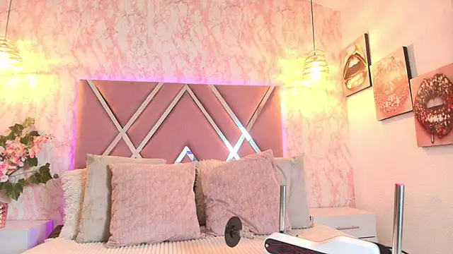 Snapshot of Aliice1_ chatting on November 15, 9:32 pm Aliice1 online show from November 15, 9:32 pm