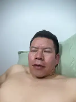 Snapshot of Manu0586 chatting on February 6, 9:56 am Manu0586 online show from February 6, 9:56 am