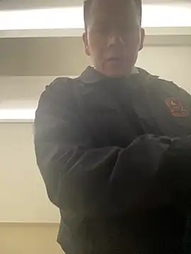 Snapshot of Manu0586 chatting on February 19, 1:34 am Manu0586 online show from February 19, 1:34 am