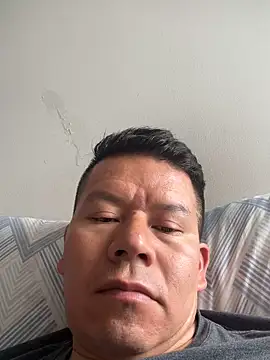 Snapshot of Manu0586 chatting on May 16, 3:44 pm Manu0586 online show from May 16, 3:44 pm