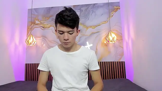 AndyFame1 online show from September 20, 4:35 am