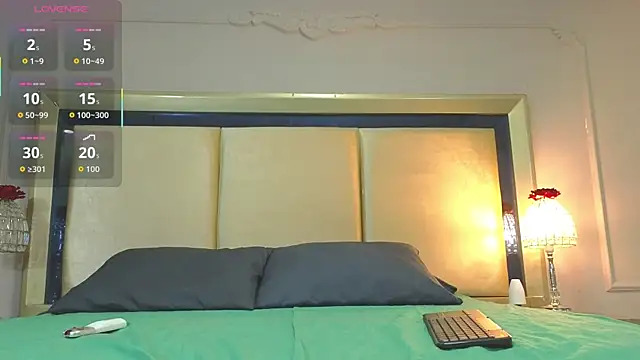 Snapshot of CharlesBrown_ chatting on September 27, 2:00 pm CharlesBrown  online show from September 27, 2:00 pm