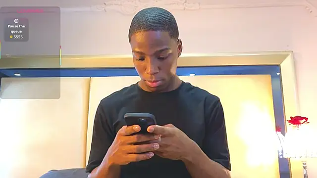 Snapshot of CharlesBrown_ chatting on October 29, 9:16 pm CharlesBrown  online show from October 29, 9:16 pm