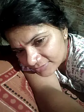 couple 71 online show from May 22, 6:35 pm