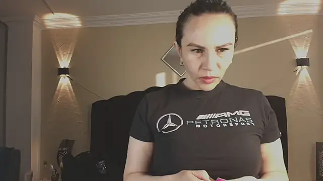 Snapshot of MiaVelvett_ chatting on September 9, 11:32 am MiaVelvett online show from September 9, 11:32 am