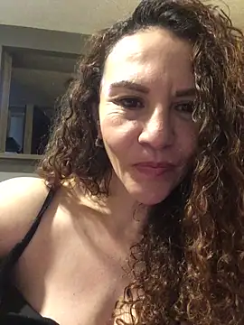 Snapshot of MiaVelvett_ chatting on September 12, 12:44 am MiaVelvett online show from September 12, 12:44 am