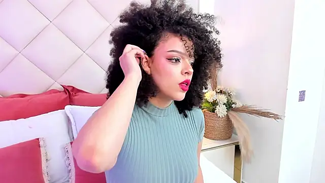 LilBoonew online show from September 25, 11:36 am