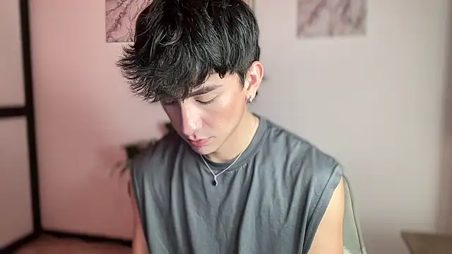 sweettaaron01 online show from May 1, 12:26 am