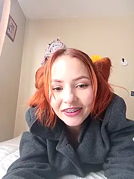 Snapshot of mady0619_ch chatting on April 15, 4:14 pm mady0619 ch online show from April 15, 4:14 pm