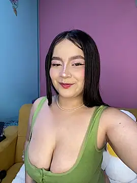 ZairaVanCleef online show from January 9, 8:32 pm