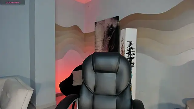 SarahYates online show from May 22, 4:08 am