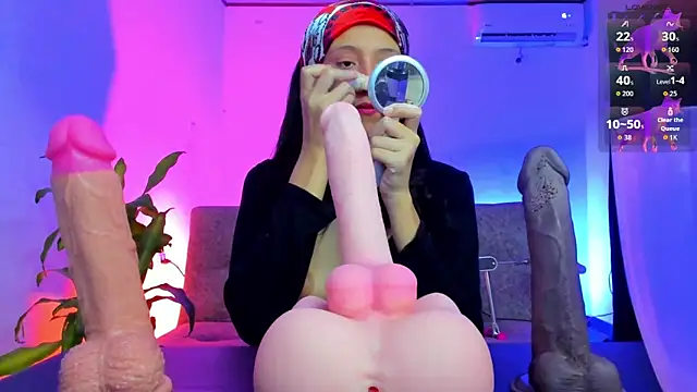 alicemoon   online show from February 6, 10:46 pm