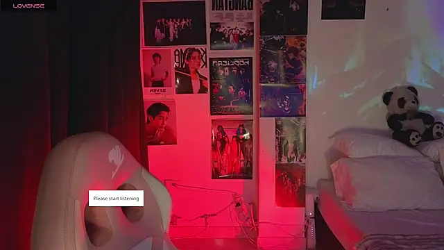 Snapshot of Moonlightt_21 chatting on July 23, 12:46 am Moonlightt 21 online show from July 23, 12:46 am