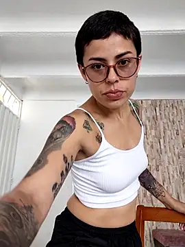 natt op online show from November 14, 6:28 pm