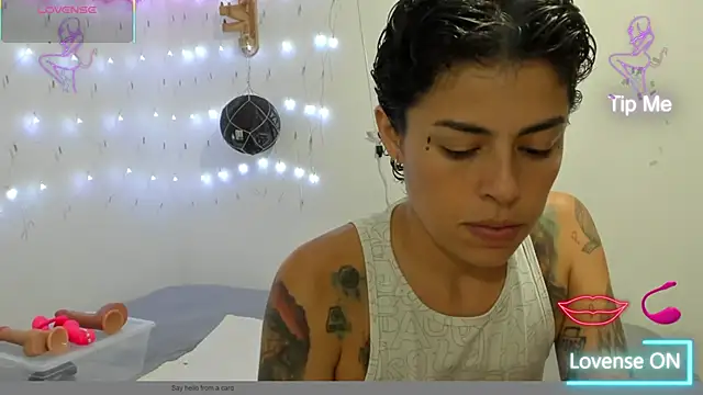 Snapshot of natt_op chatting on February 24, 12:08 am natt op online show from February 24, 12:08 am