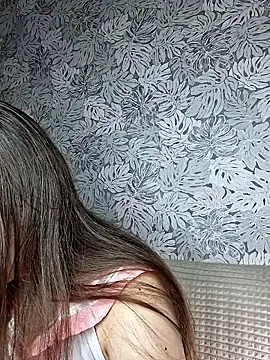 Olivia OliV online show from April 22, 1:19 am