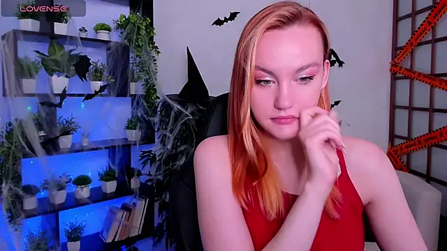 Ida FaneStain online show from November 2, 2:25 am