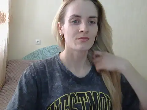 Snapshot of JayeTyler chatting on March 2, 7:48 am JayeTyler online show from March 2, 7:48 am