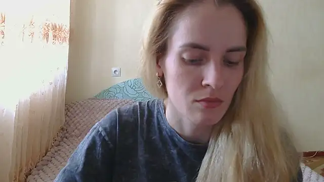 Snapshot of JayeTyler chatting on March 25, 7:14 am JayeTyler online show from March 25, 7:14 am