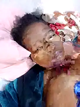 ShySexyBaddiexx online show from October 29, 11:45 am